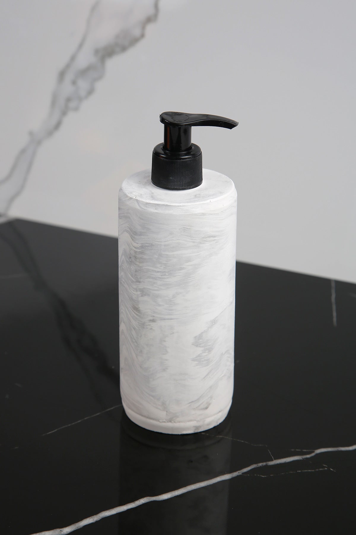 Marble Serisi Banyo Seti Beton