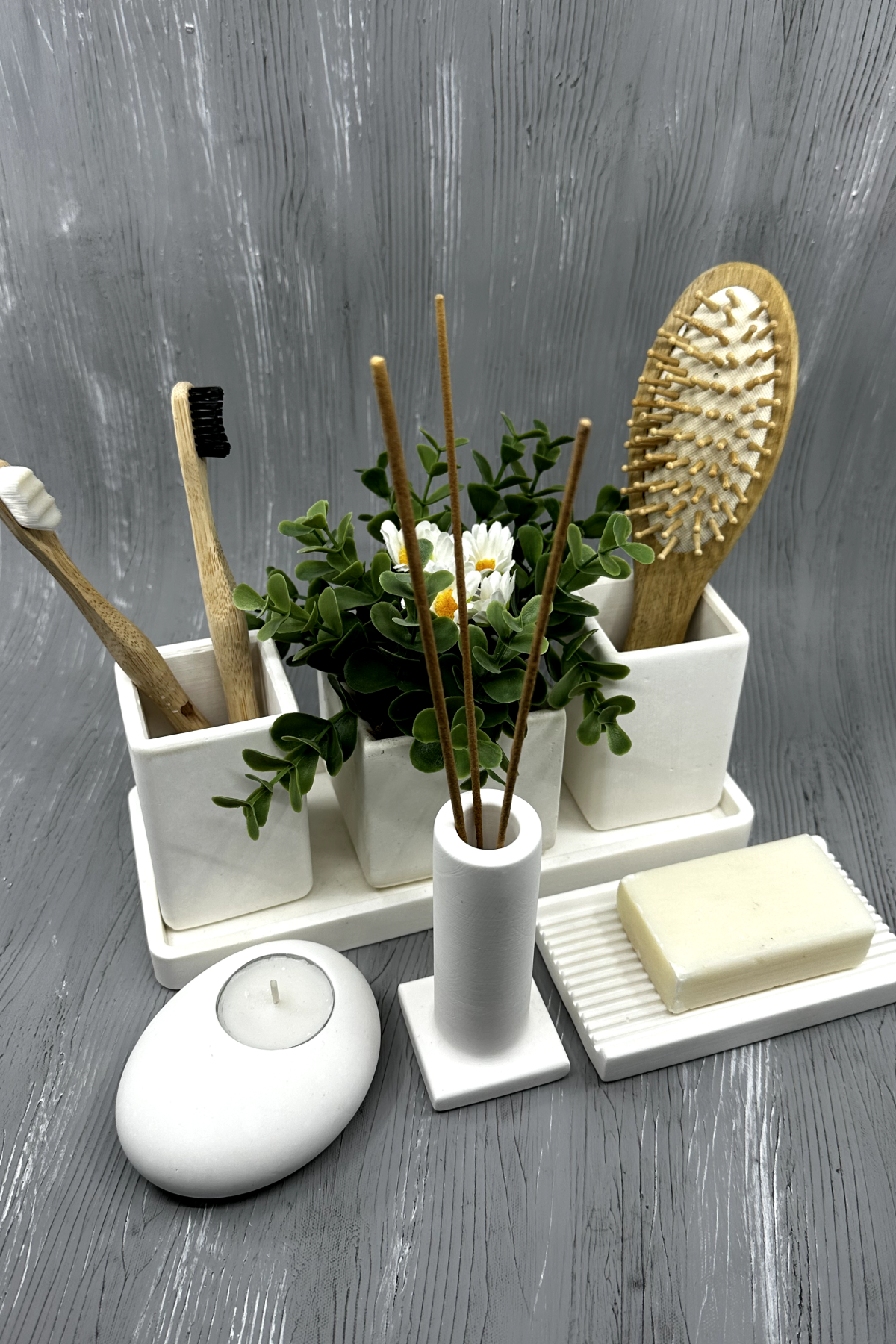 Yapay Çiçekli Beton Banyo Seti Beyaz